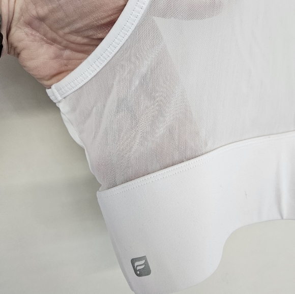 Fabletics white bra - Picture 2 of 3